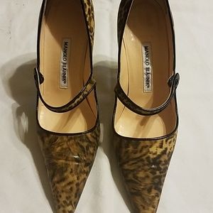 Manolo Blahnik pump
